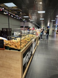 Markt stand HB Zurich in Shop Ville zone
